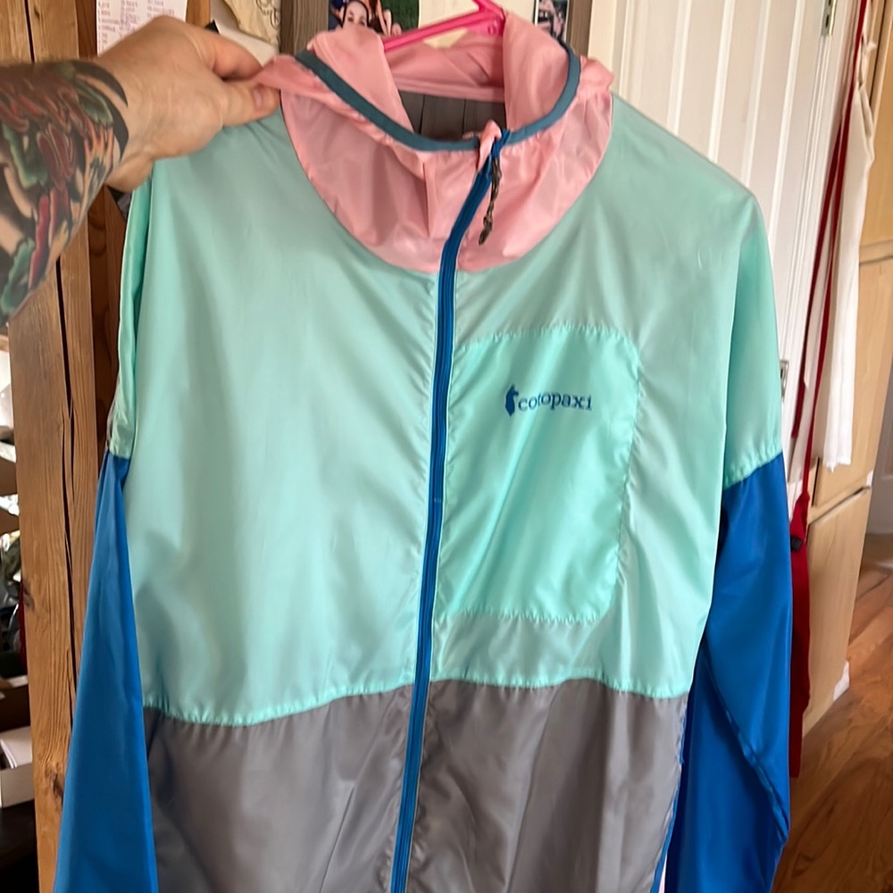 Brand new without tags, been in closet for years perfect condition, light weight